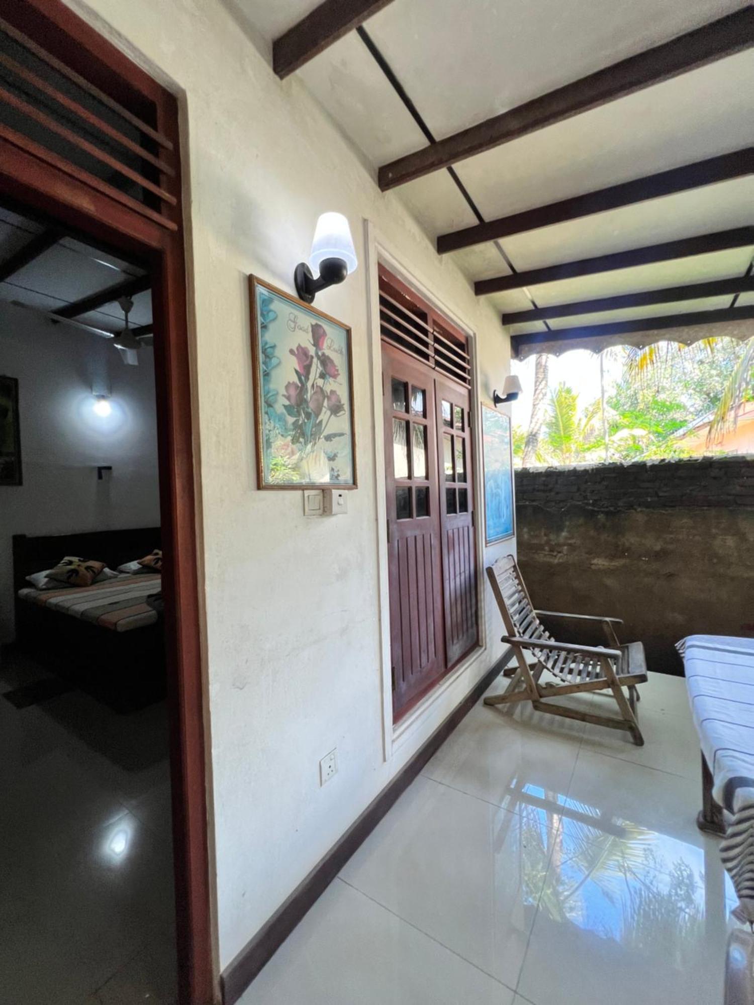 Sylvester Villa Hostel Negombo Exterior foto